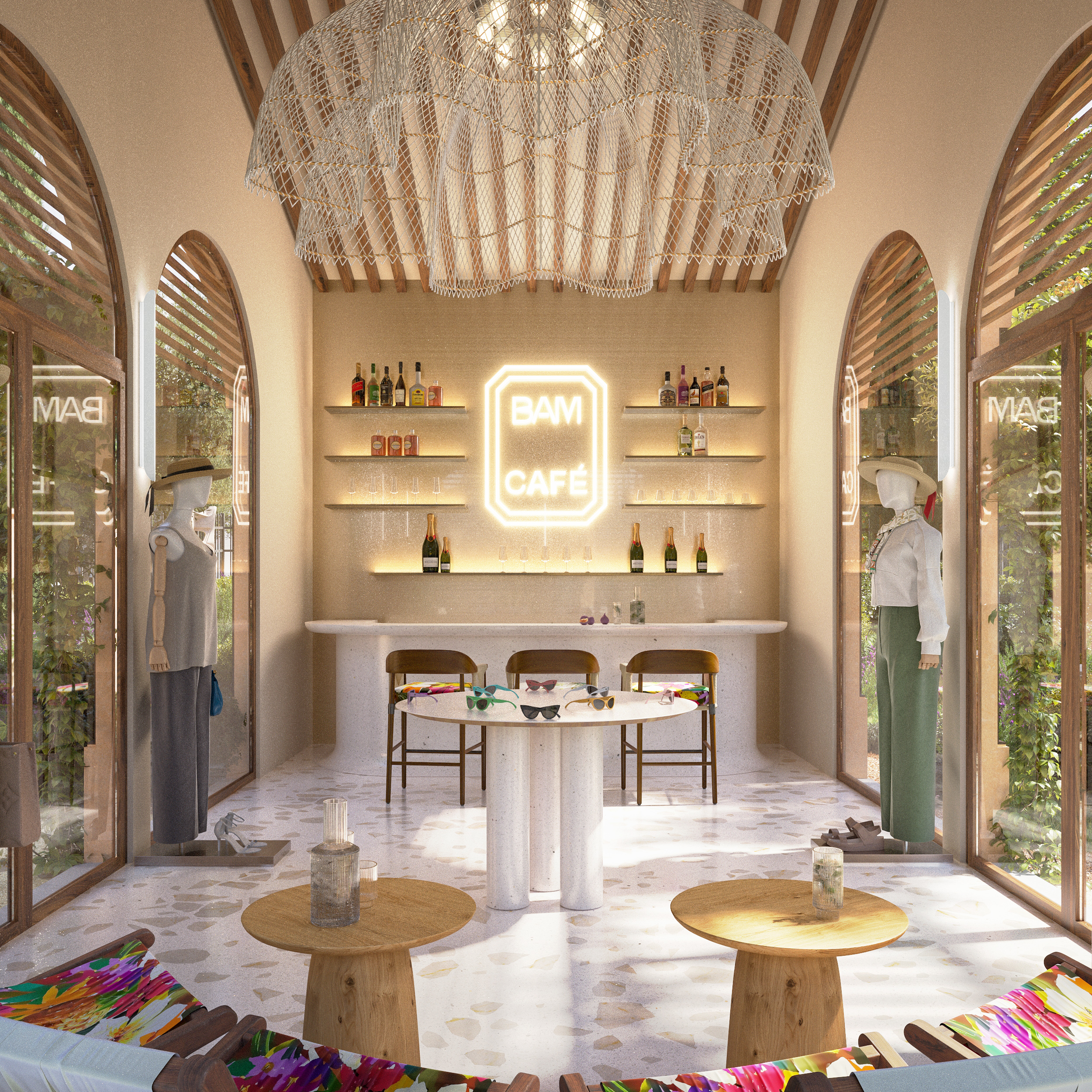 Intérieur de la boutique de luxe à Saint-Tropez – arches en bois, sol en terrazzo, mannequins mode et vue sur la piscine et le jardin