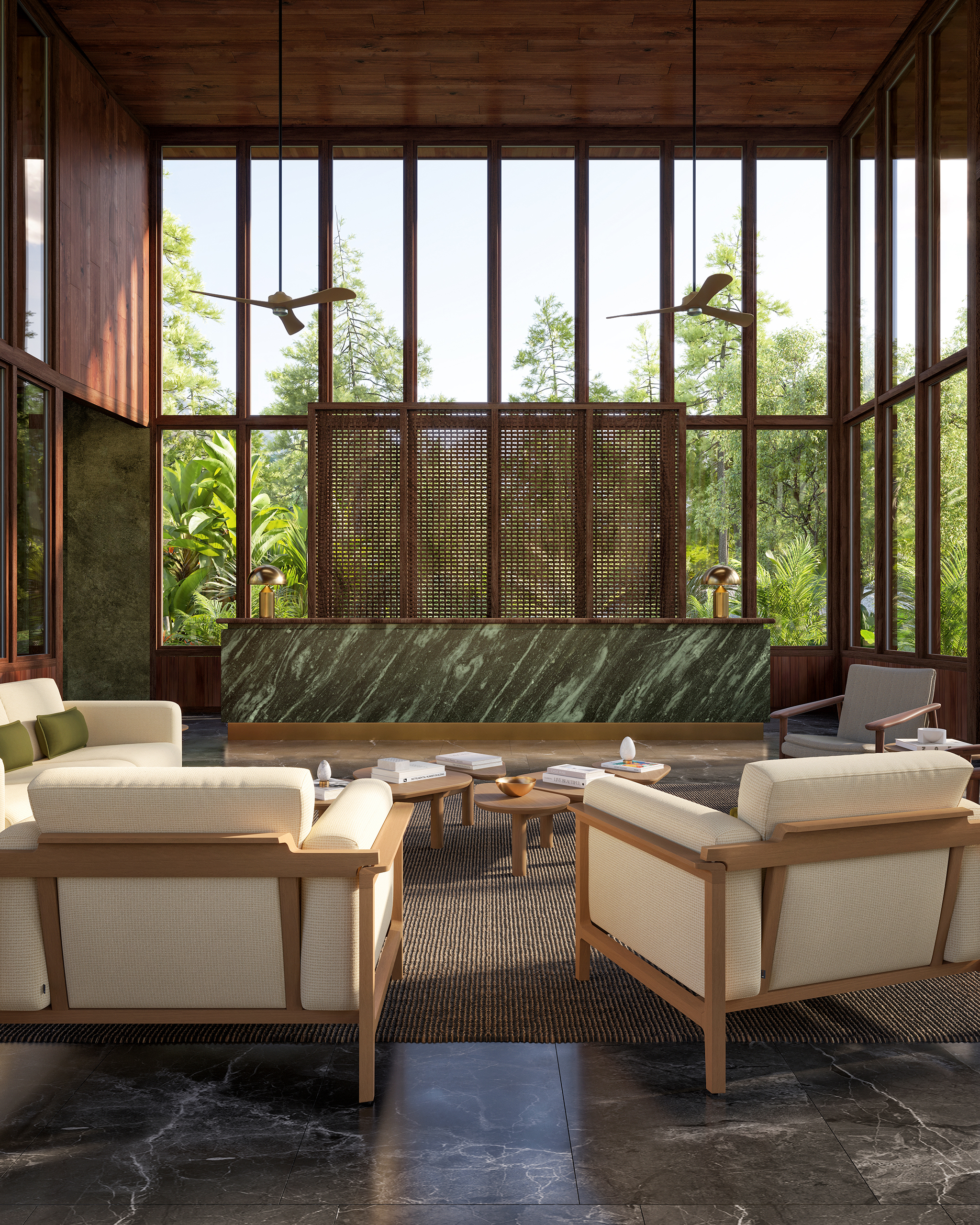 Bosc – salon vitré double hauteur, comptoir en marbre vert, fauteuils en bois et tissu crème, ventilateurs de plafond, vue sur forêt dense.