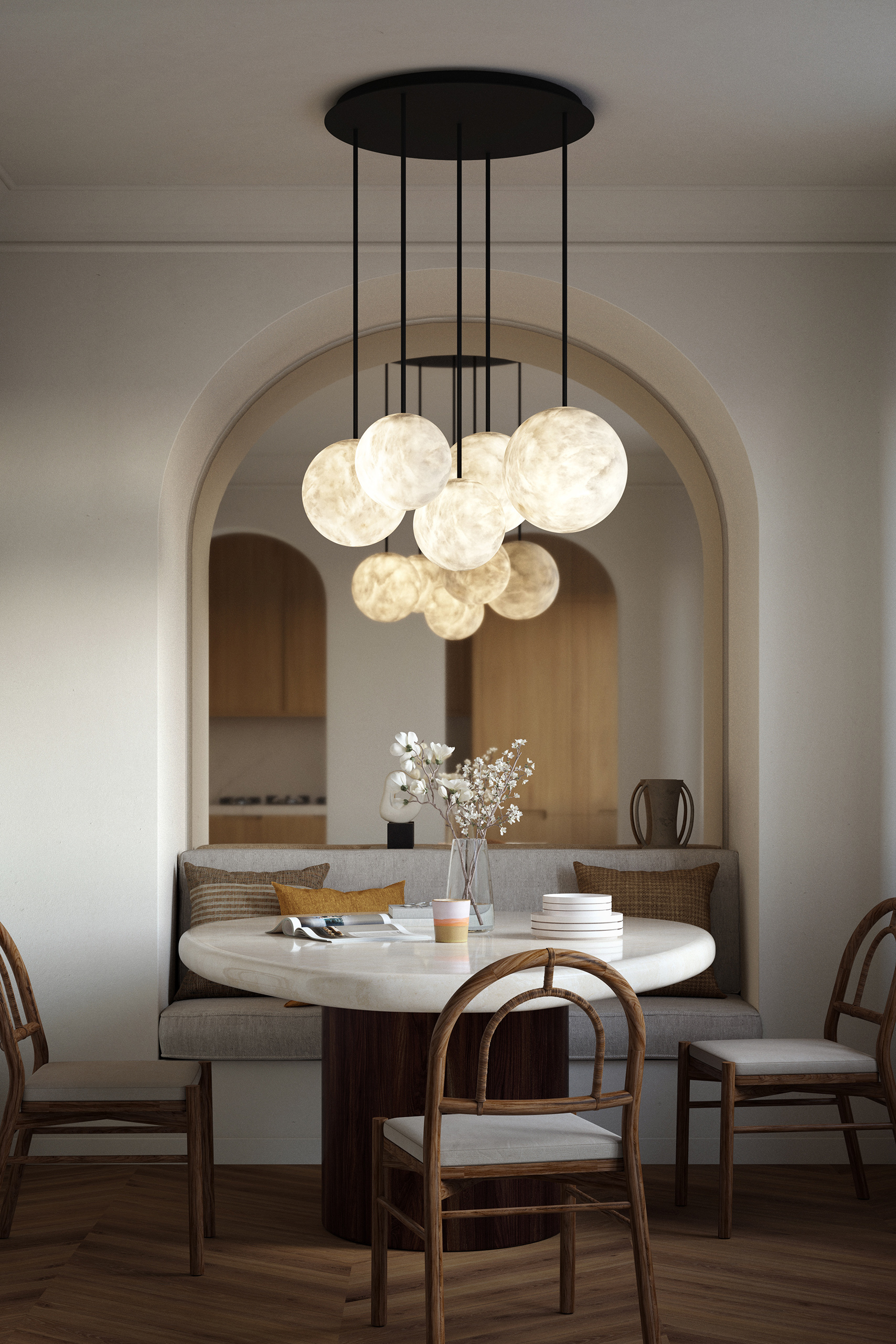 Suspension Constellation Orion en sphères d'albâtre naturel sur structure noire, salle à manger avec banquette en arche et table ronde en marbre