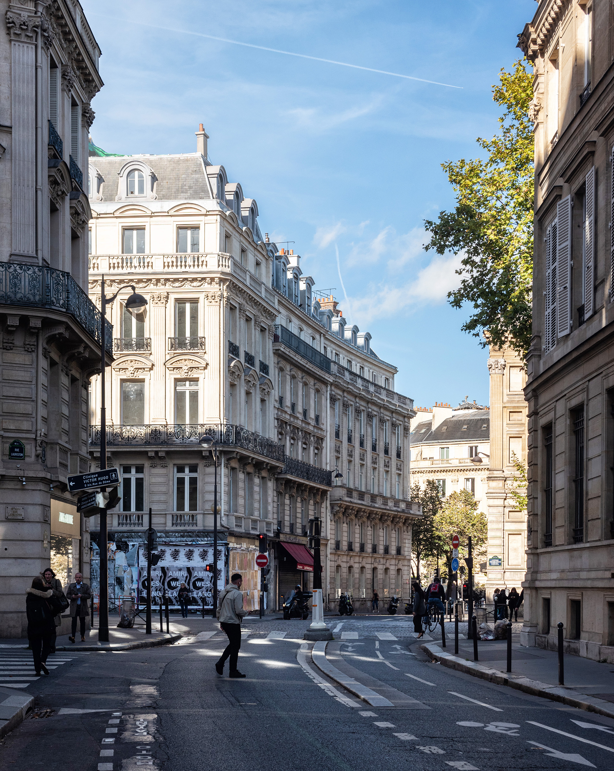 Projet Précellence, avenue Foch Paris 16e – immeuble haussmannien en angle au coucher de soleil